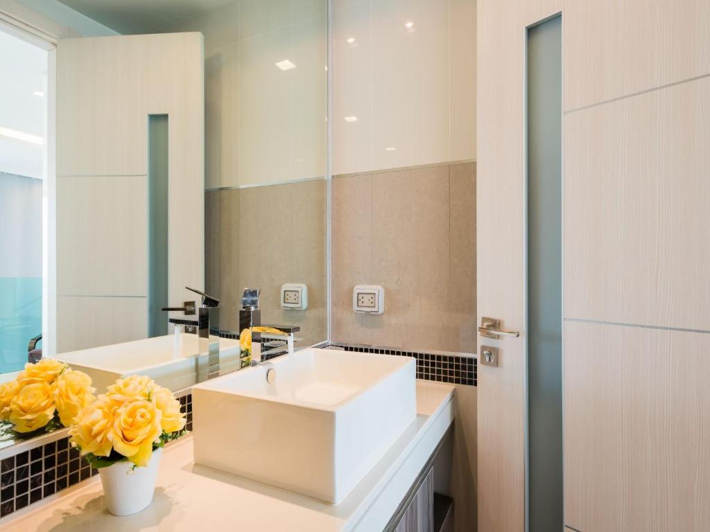 Wongamat Tower Apartments photo 3