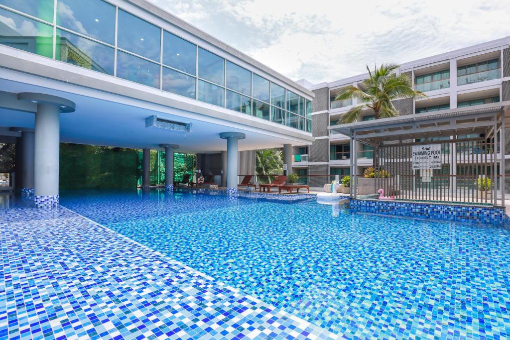 The Regent Bangtao Apartments gorgeous view of the jungle photo 3