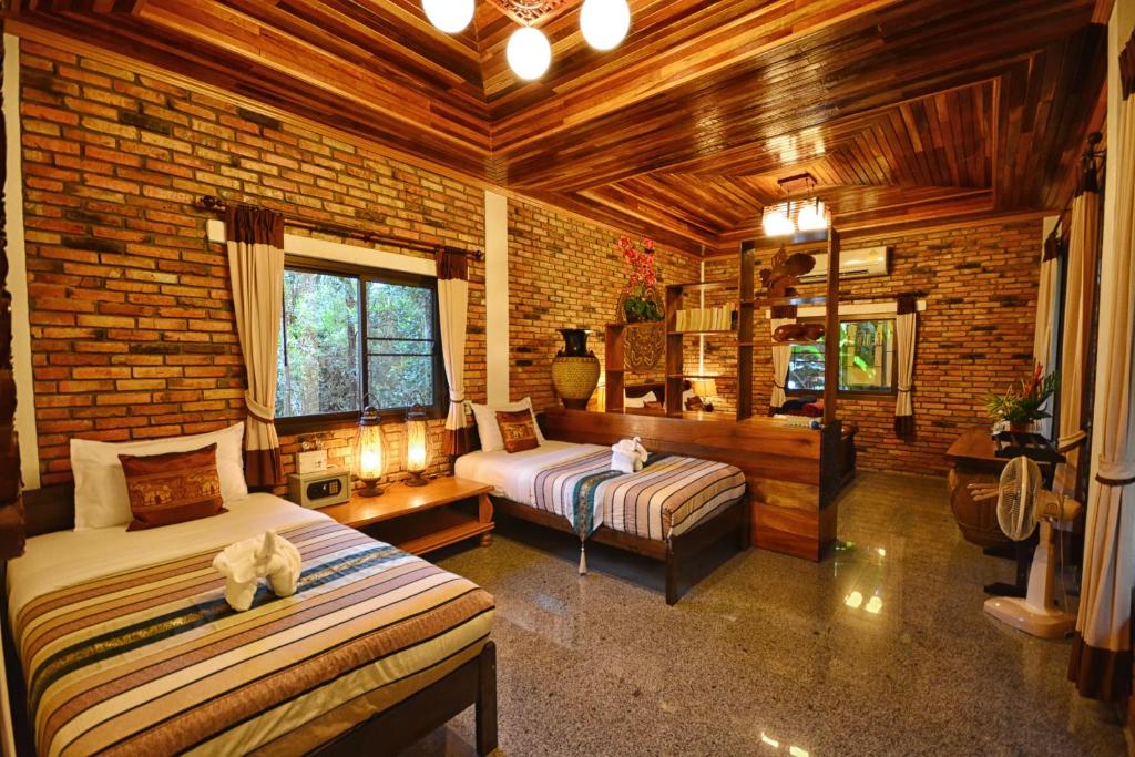 Hotel Khaosok and Spa photo 2
