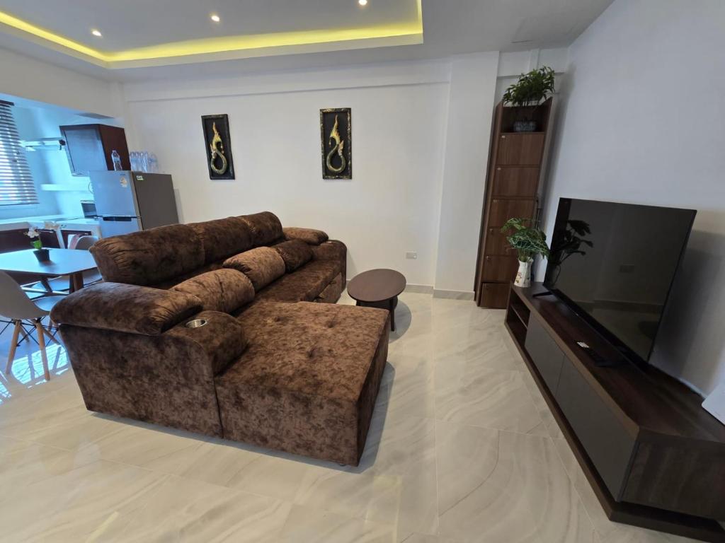 Yuya's sweet Condo suite photo 2