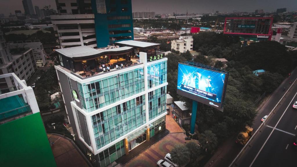 ZAZZ Urban Bangkok — photo 1