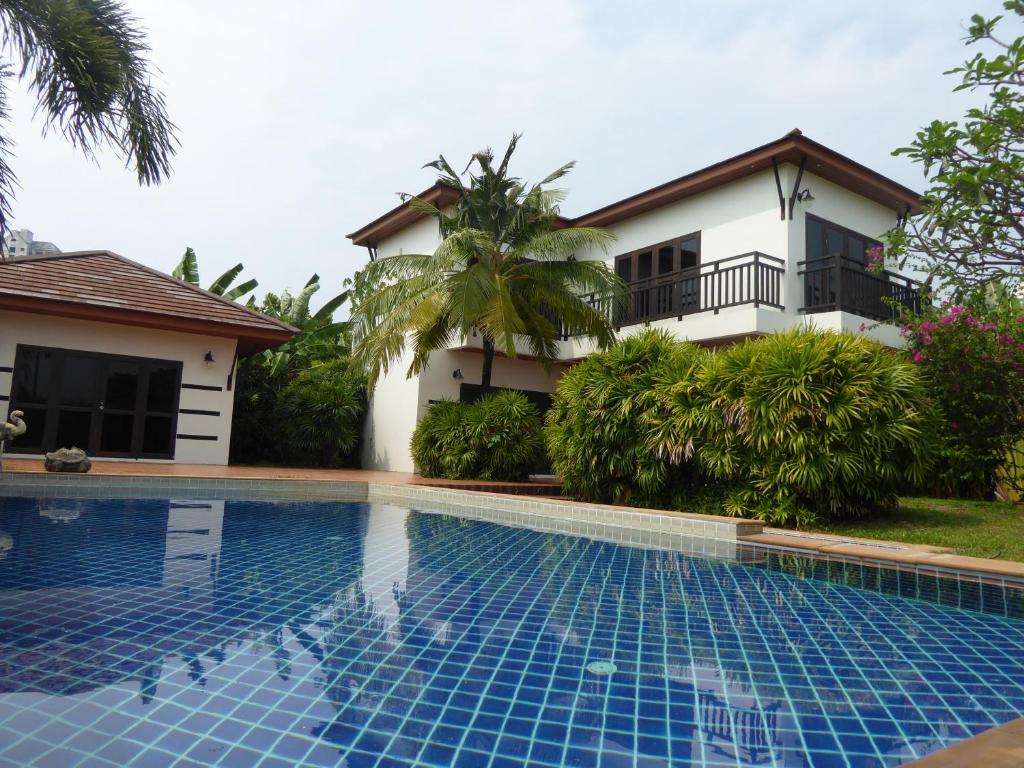 Tropicana Beach Villa at VIP Resort — photo 1