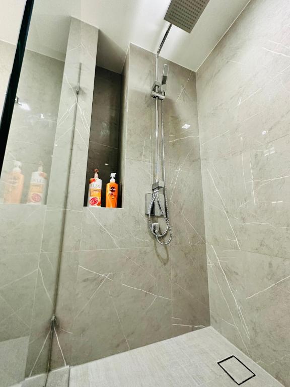 Sunset Mountain View Condo Close to Beach and Mall With Laundry & Smart TV A14 photo 3
