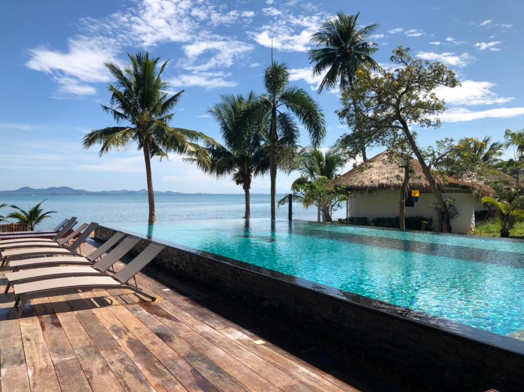 Sunrise Beach Resort photo 3