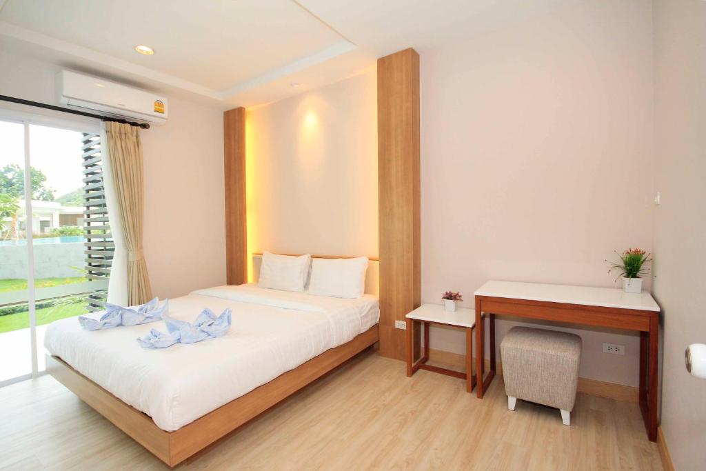 The Sea Condominium A16 @ Dophin Bay photo 2