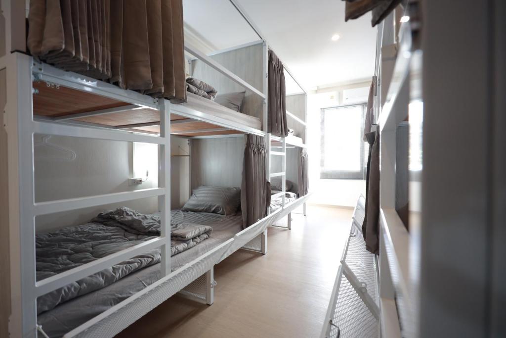 Risa Hostel - Female Only for Solo Travelers photo 2