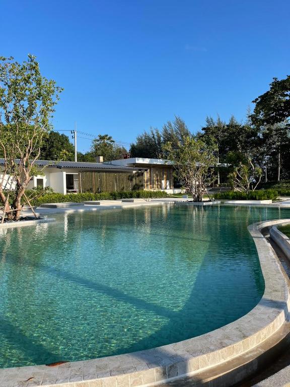 The Season Resort photo 3