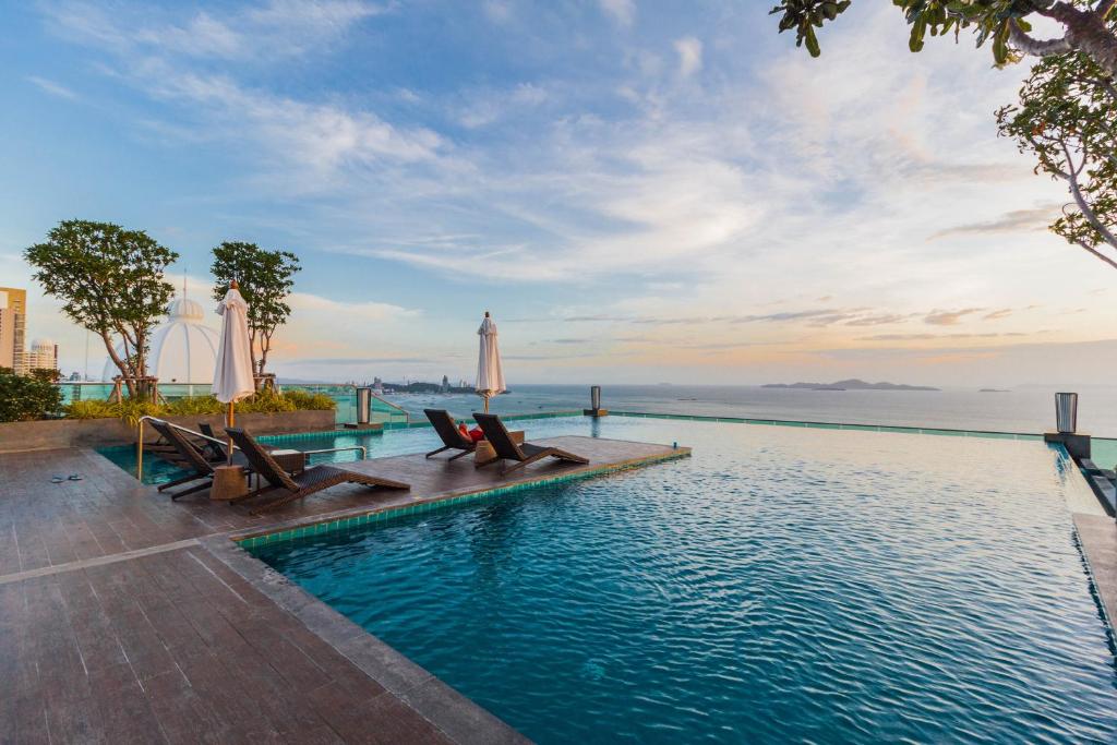 Wongamat Tower by Pattaya Sunny Rentals photo 3