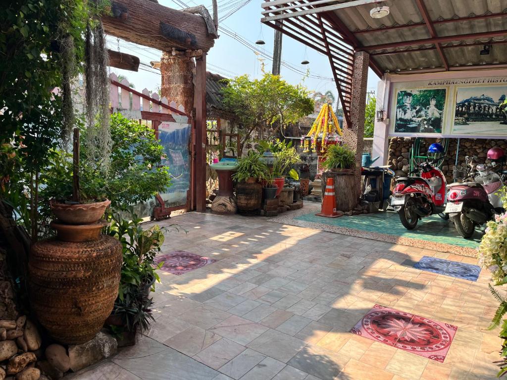 Three J Guesthouse photo 3