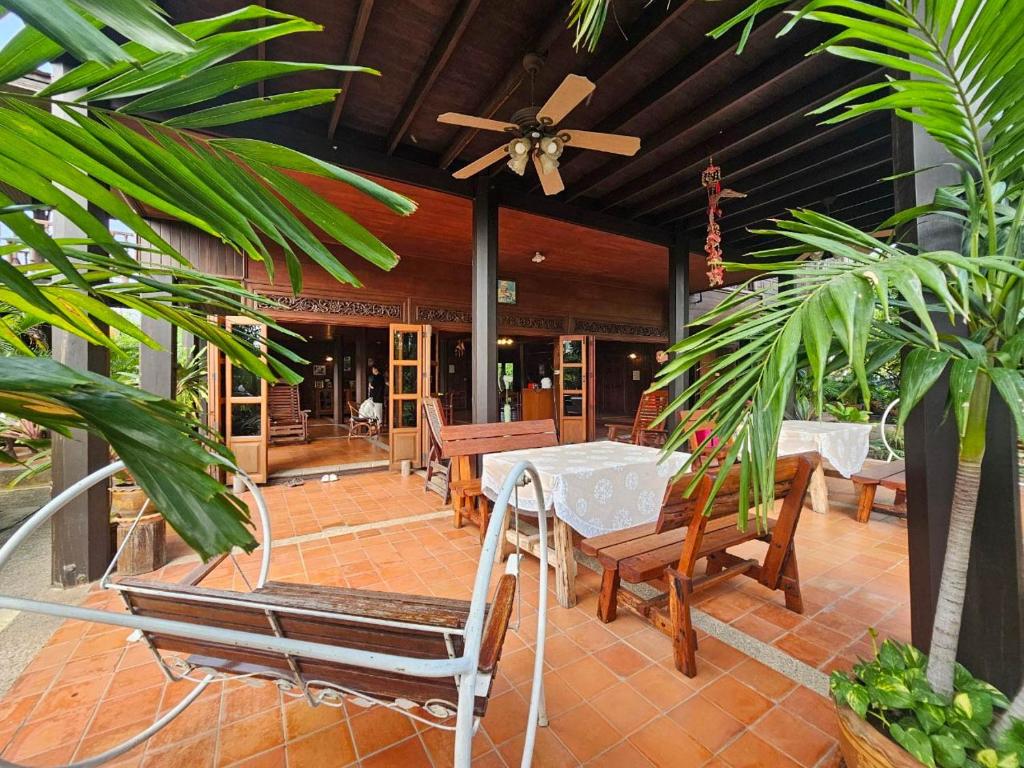 The Thai House Homestay & Thai Cooking Experiences photo 3