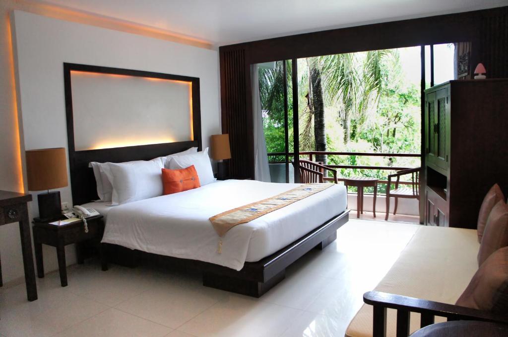 Safari Beach Hotel Patong photo 2