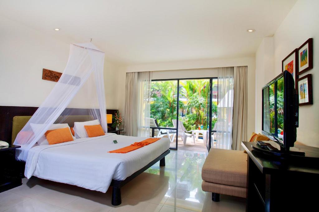 Woraburi Phuket Resort & Spa - SHA Plus photo 2