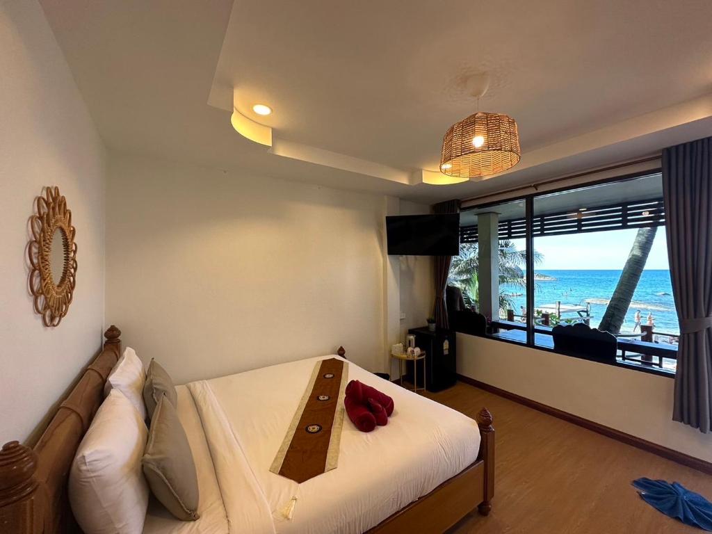 Silver Beach Resort photo 2