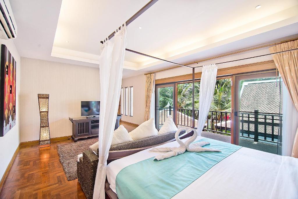 Tropicana Pool Villa photo 2