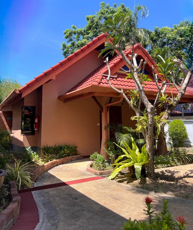 The Pace Phuket Boutique Resort — photo 1