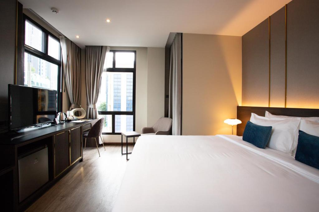 SAM E Hotel Bangkok Sathorn photo 2