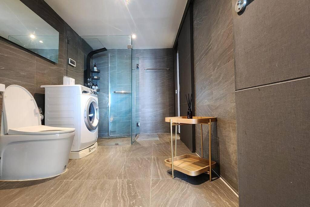 SelfCheckIn The State Tower RiverView 2Bedroom BTS ICONSIAM Silom Sathon photo 3