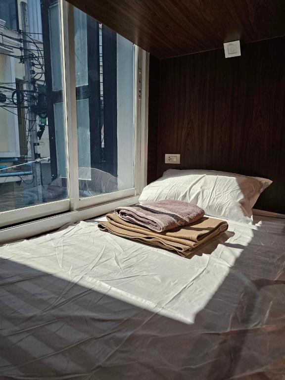 Seen Hostel Bangkok The Riverwalk photo 2