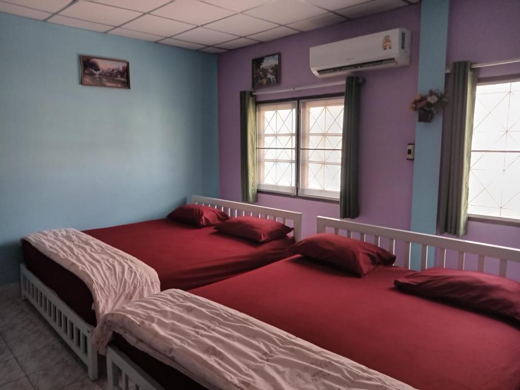 Lomthalay Hotel — photo 1