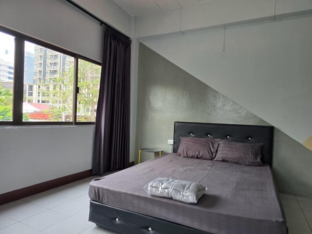 SRINN House photo 2