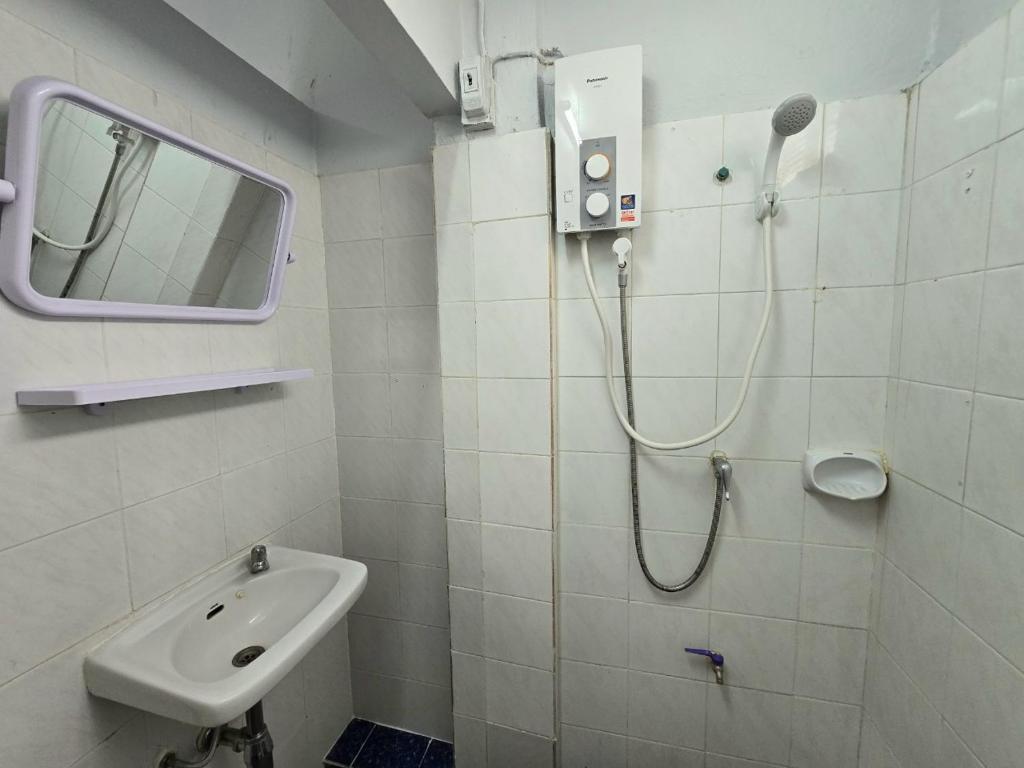 SRINN House photo 3