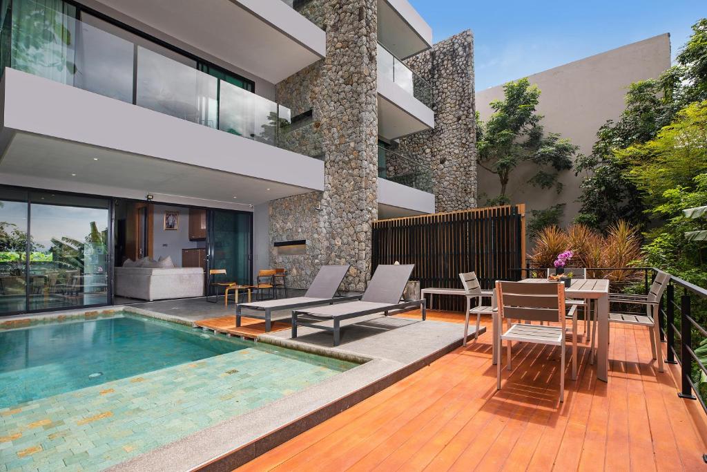 Stylish 3-Storey Private Pool Villa — photo 1
