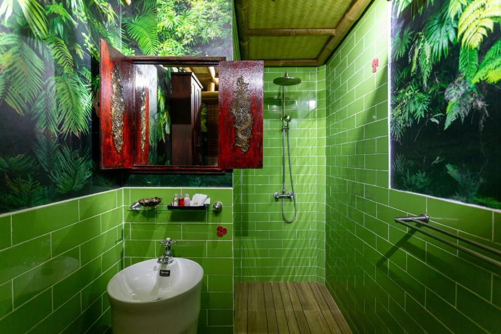 The Parrot Inn Kanchanaburi photo 3