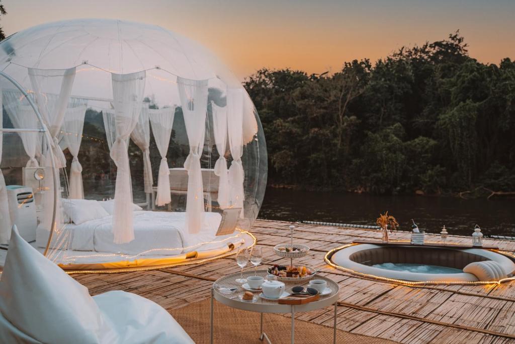 The Three Bubble Houses photo 2