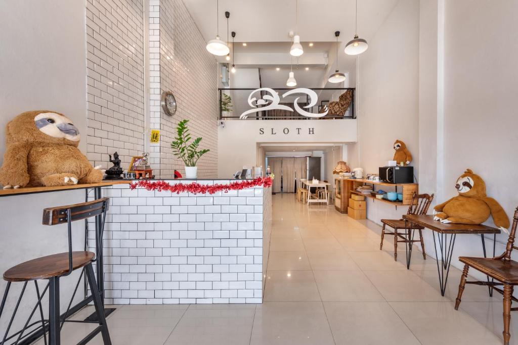 Sloth Hostel Don Mueang — photo 1