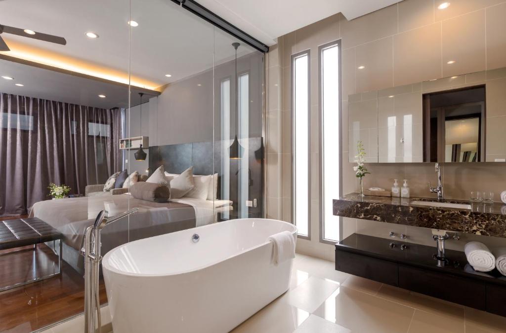 X10 Seaview Suites at Panwa Beach photo 3
