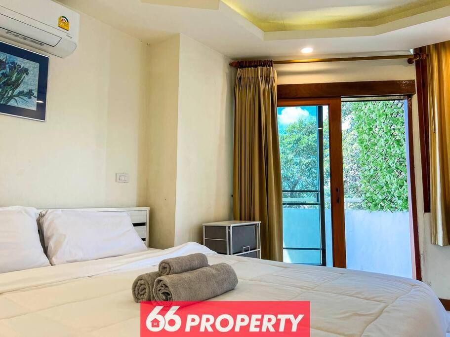 Spacious 2 Bedroom Apartment near Train Station - 10 Min to Old City photo 2
