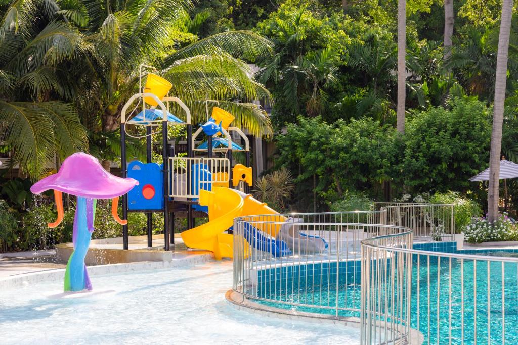 The Fair House Beach Resort & Hotel photo 3