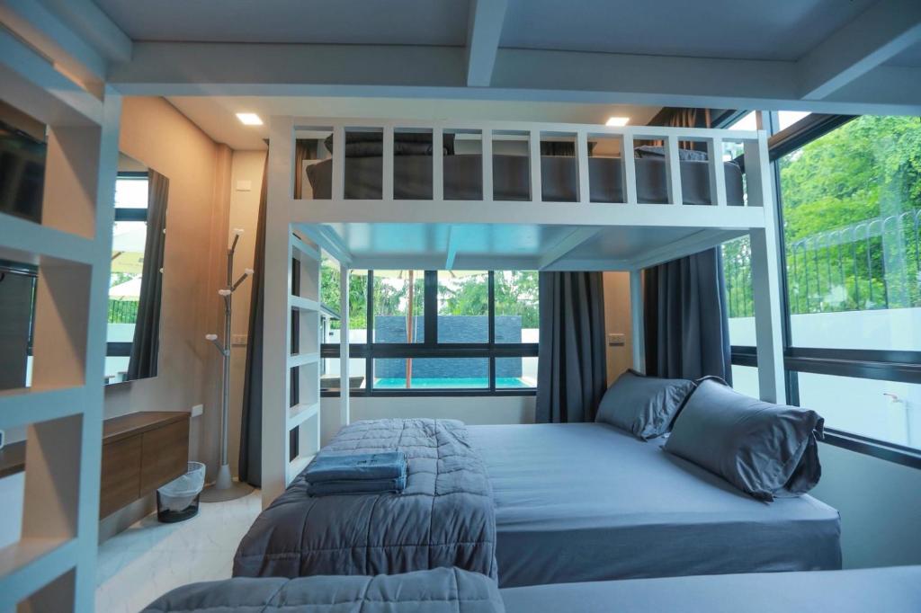 Summer Sense Sattahip Pool Villa photo 2