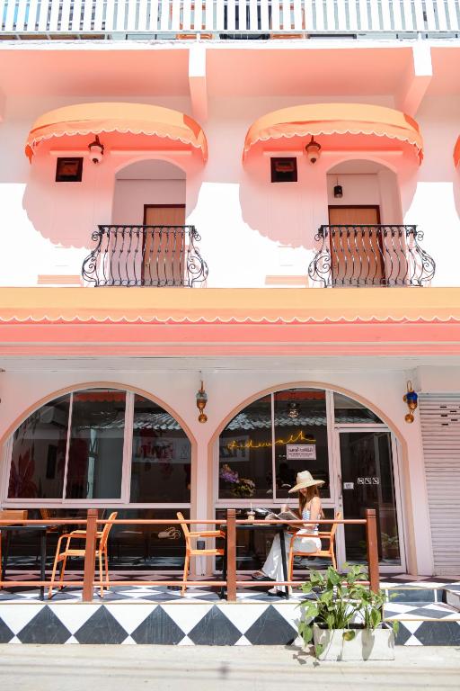 Sidewalk Boutique Hotel photo 3