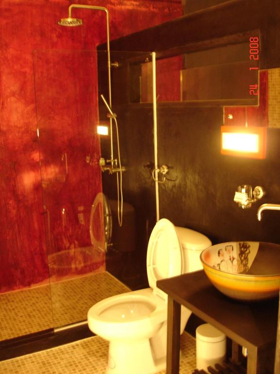 room 5 pattaya tower photo 3