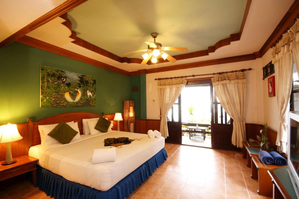 Salad Beach Resort - SHA Extra Plus photo 2