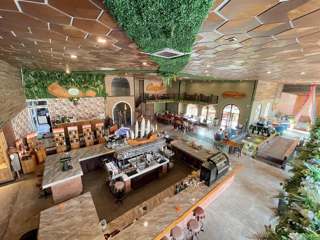 The Hub Erawan Resort photo 3