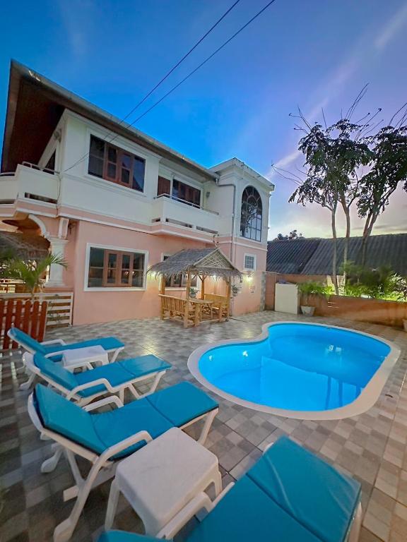 The Villa Residences Resort photo 2