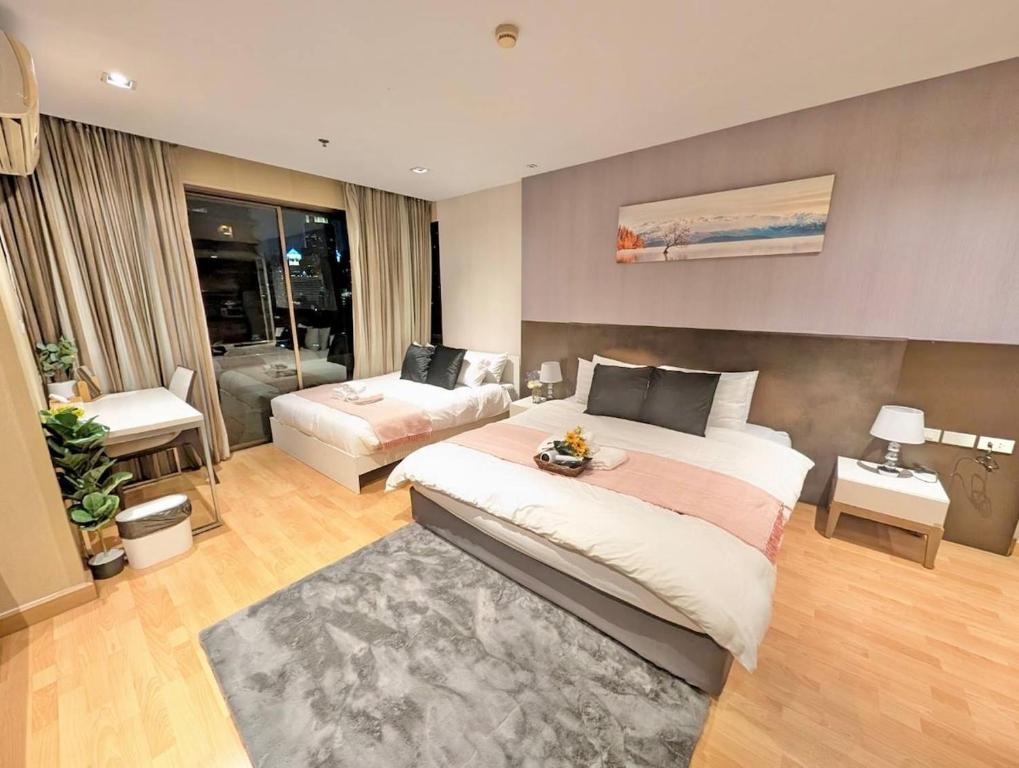 Spacious and Renovated 1-Bedroom 100m to Nana BTS - 55 sqm — photo 1