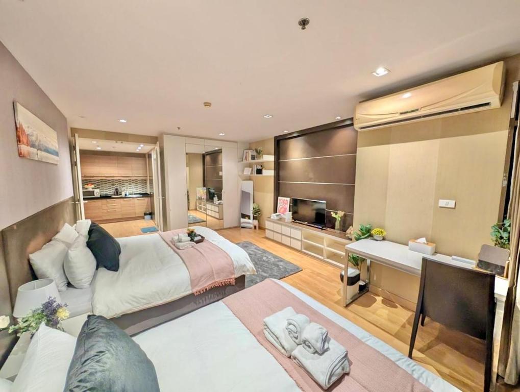 Spacious and Renovated 1-Bedroom 100m to Nana BTS - 55 sqm photo 2