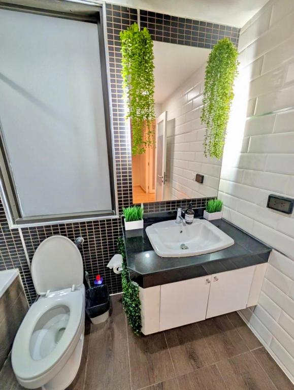 Spacious and Renovated 1-Bedroom 100m to Nana BTS - 55 sqm photo 3