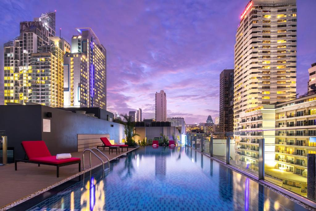 Travelodge Sukhumvit 11 — photo 1