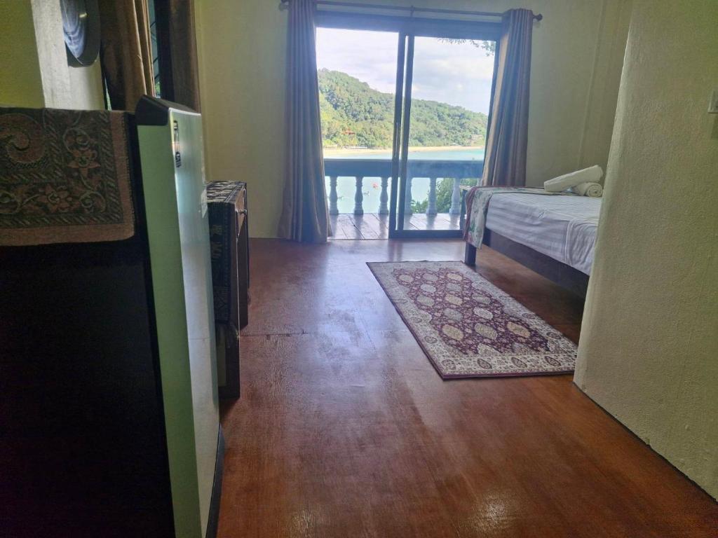 Sea view clif cabin kantiang bay8 photo 2