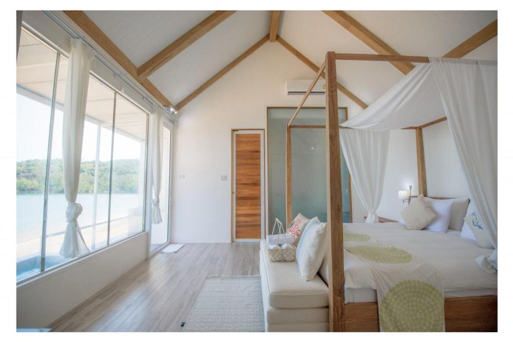Seashell Village Resort photo 2