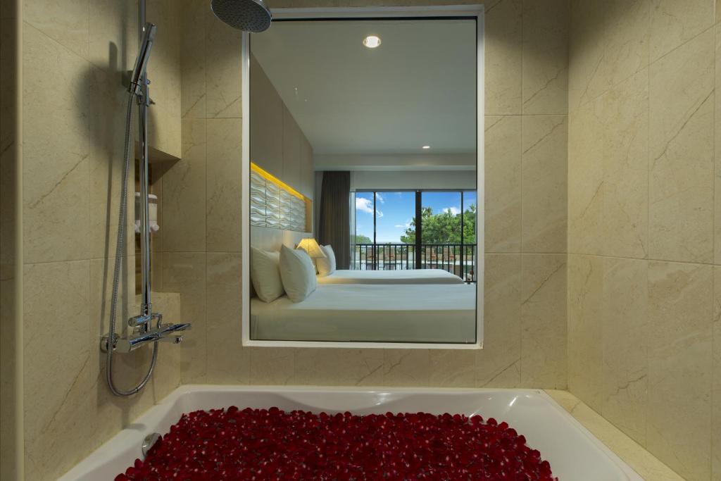 Chanalai Garden Resort photo 3