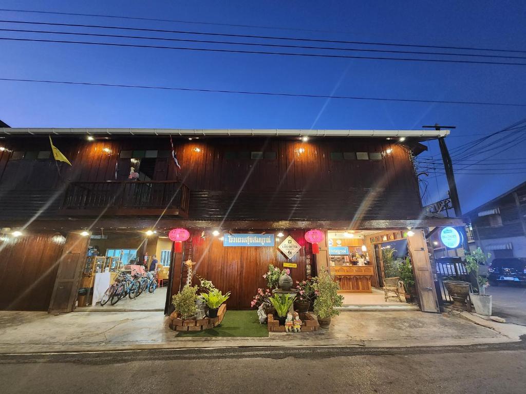 Suksomboonhotel — photo 1