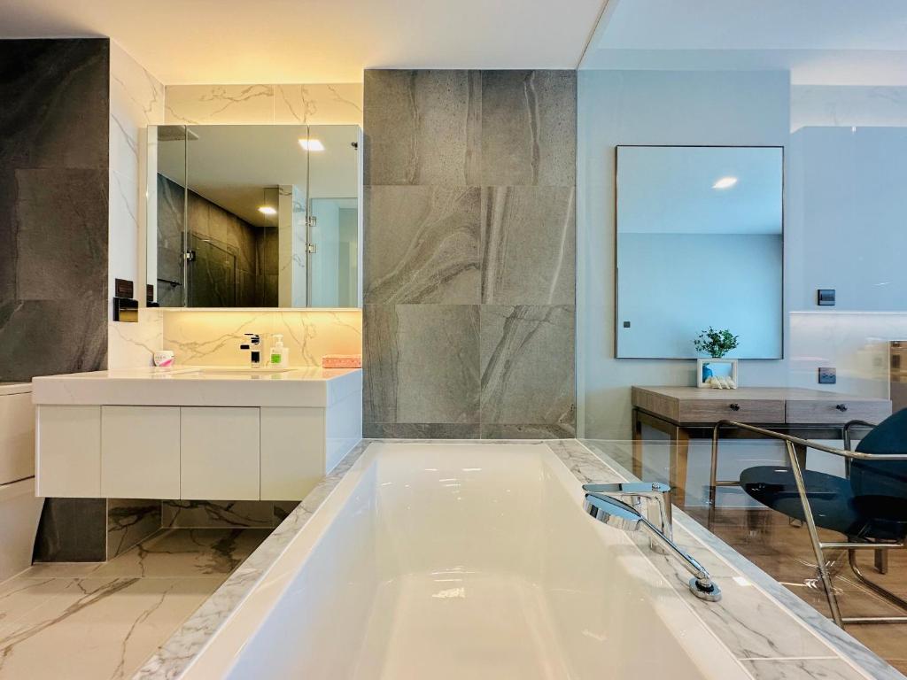 Mount View Luxury Suite photo 3