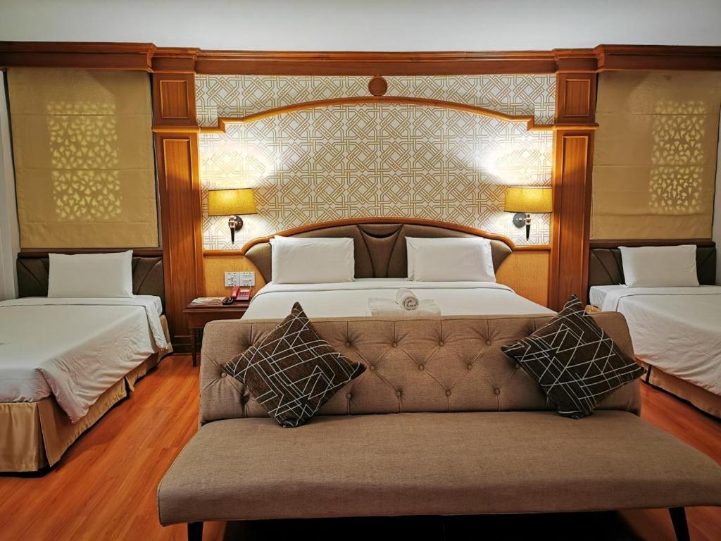 Sakol Hotel photo 2