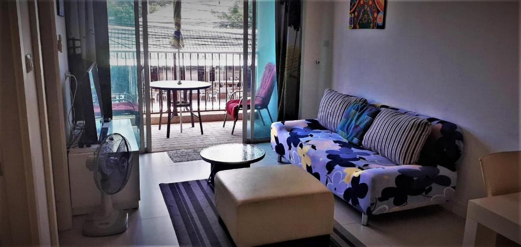Seacraze Condominium photo 2