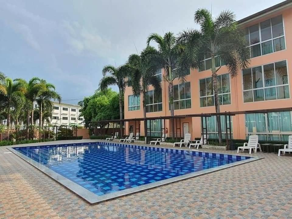 The Victory Hotel — photo 1